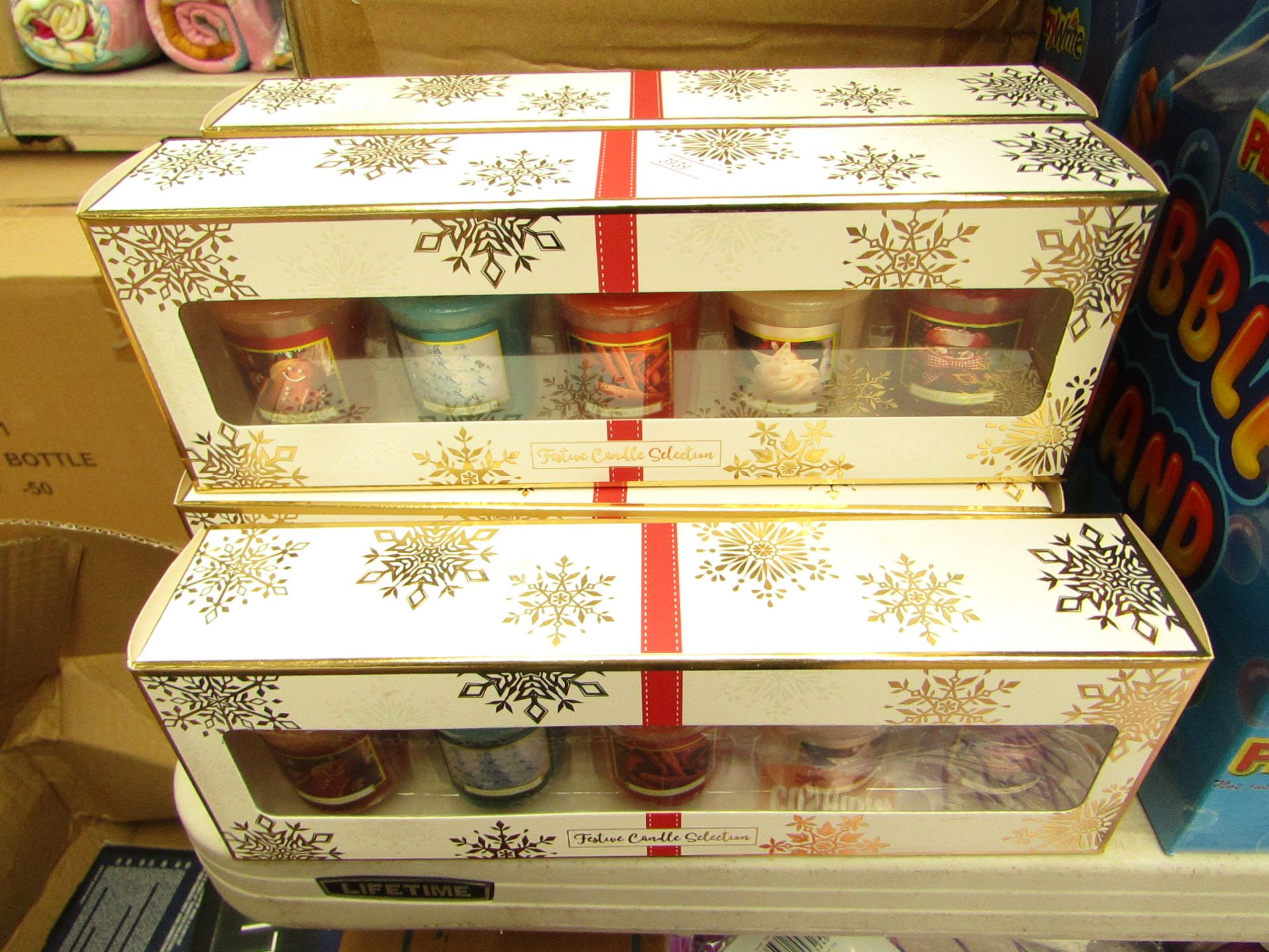 5 Packs of 5 Festive Candle Sets. Incl Vanilla,Cinnamon etc. New & Packaged