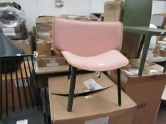 | 1X | HAY DAPPER CHAIR | unused but requires a repair to the back to reattach it to the base |
