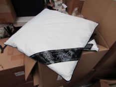 | 1X | FEATHER NIGHTS 50X50CM DUCK FEATHER CUSHION INNER | NEW |