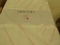 |1x SWOON BOOLE PINK KING SIZE DUVET SET THAT INCLUDE DUVET COVER AND 2 MATCHING PILLOW CASES |