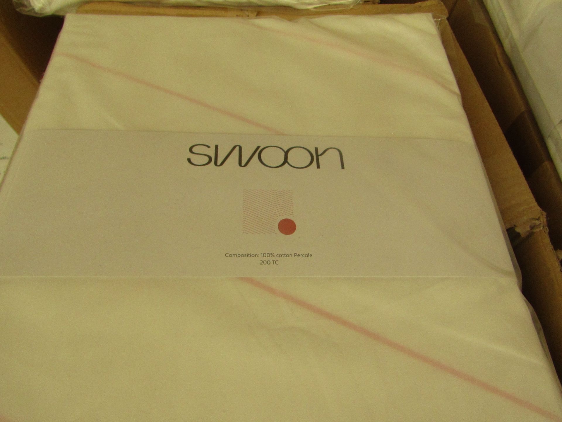 |1X | SWOON WILES PINK DOUBLE DUVET SET THAT INCLUDE DUVET COVER AND 2 MATCHING PILLOW CASES | NEW