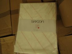 | 1X | SWOON BOOLE PINK DOUBLE DUVET SET THAT INCLUDE DUVET COVER AND 2 MATCHING PILLOW CASES |