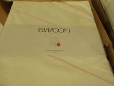 |8X | SWOON WILES PINK DOUBLE DUVET SET THAT INCLUDE DUVET COVER AND 2 MATCHING PILLOW CASES | NEW