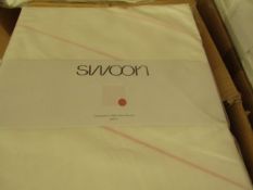 |1X | SWOON WILES PINK DOUBLE DUVET SET THAT INCLUDE DUVET COVER AND 2 MATCHING PILLOW CASES | NEW