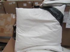 | 1X | FEATHER NIGHTS 50X50CM DUCK FEATHER CUSHION INNER | NEW |