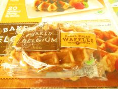 Box of 20 Baken in belgium Pearl Sugar Waffles. BB 25/6/20