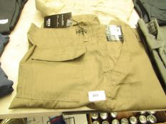 Eros Size 40 Cargo Shorts/ New with tags