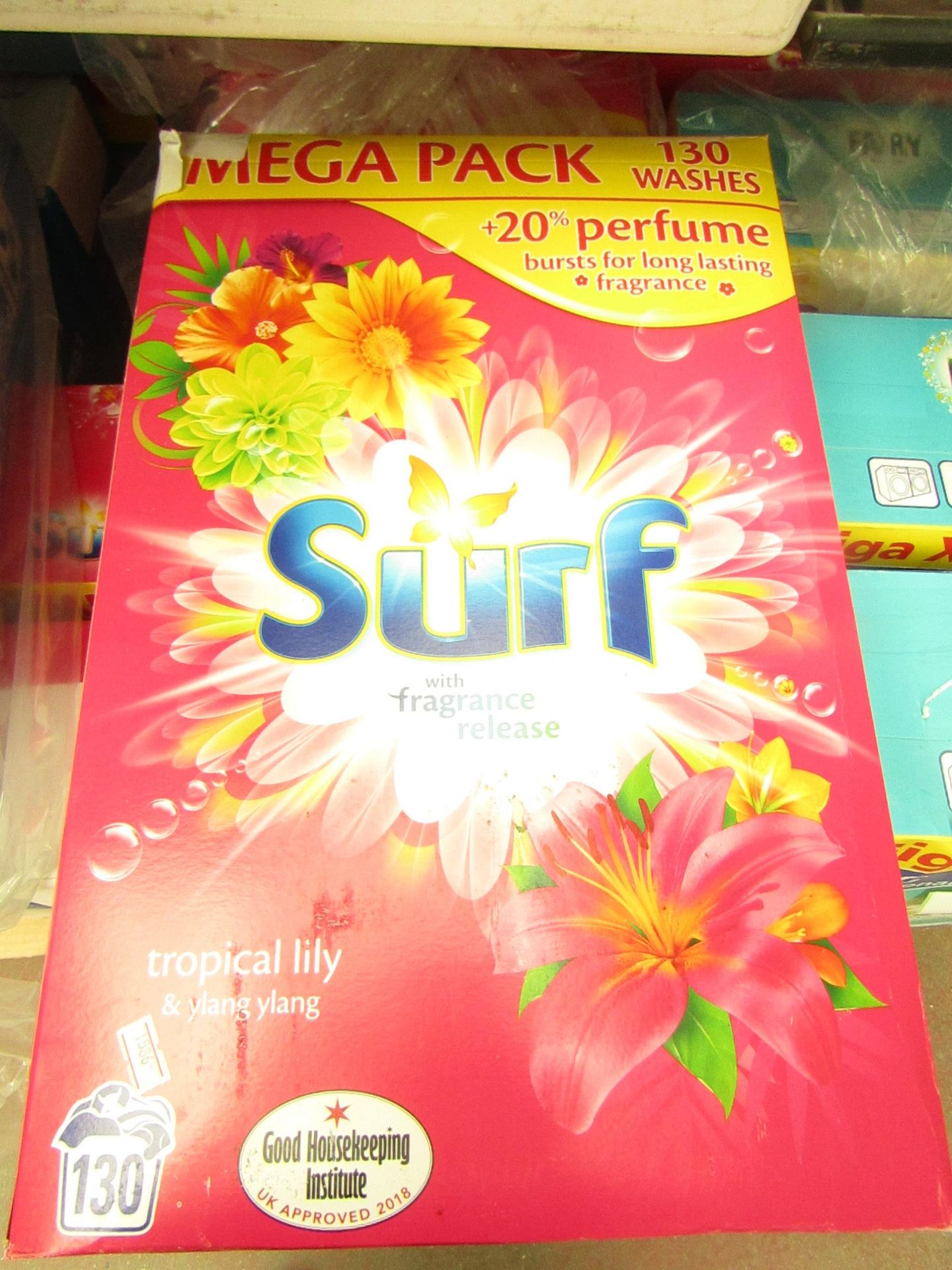 Surf Tropical Lily with Ylang Ylang. 8.385kg.130 Washes. Box Has split but has been Fixed