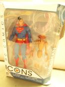 2 x Icons Superman Figures. Box is slightly damaged but item is fine. New & boxed