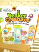Beaker Creations Magnification centre. 10pcs with2 Beaker Creations. New & Boxed