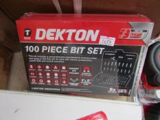 Dektopn 100 piece Bit set, new in carry case