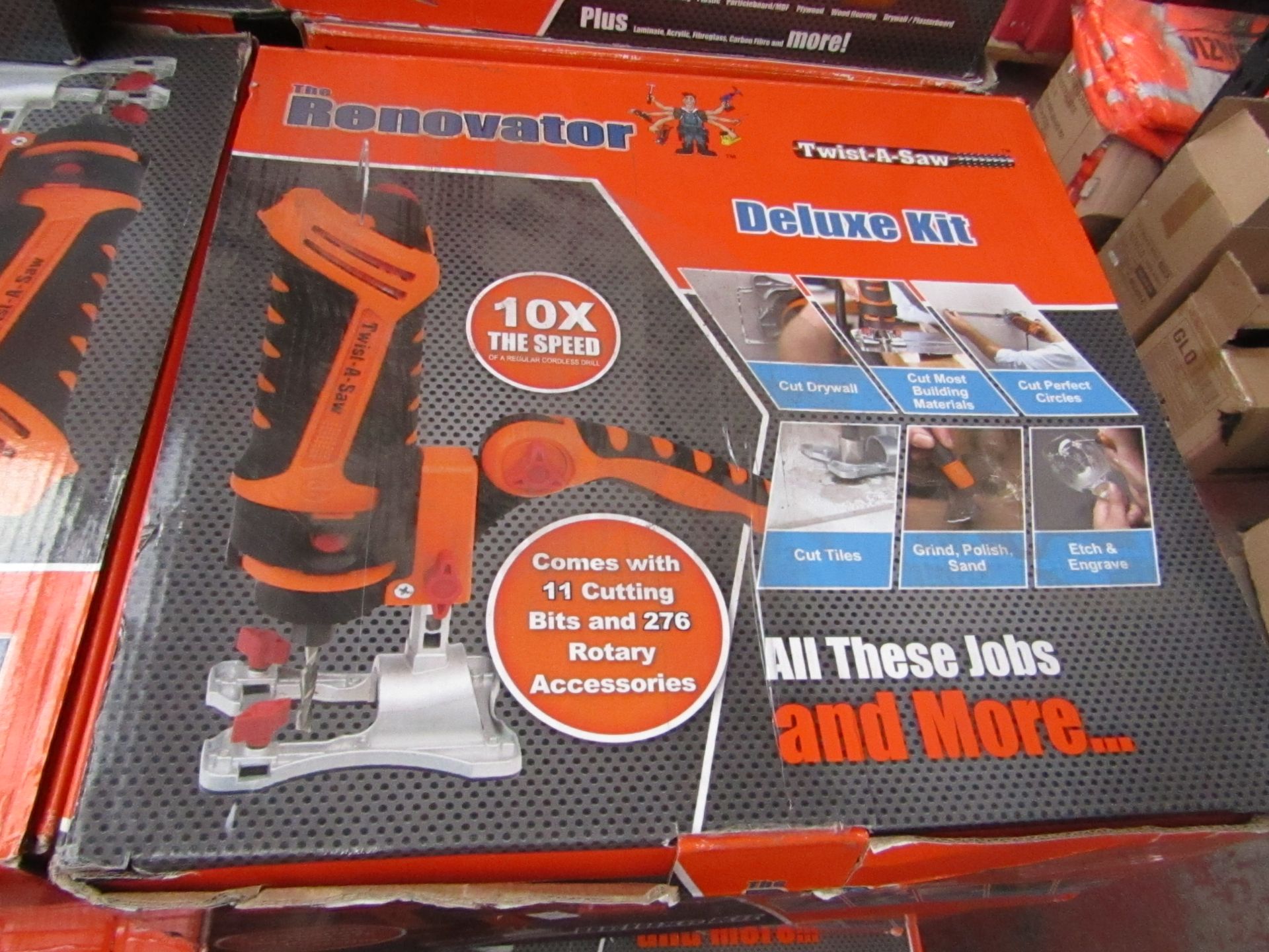 | 1X | RENOVATOR TWIST A SAW WITH ACCESSORY KIT | TESTED AND WORKING BUT WE HAVEN'T CHECKED IF ALL