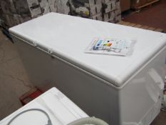 Haier BD-519RAA 165cm Wide 519 Litre Chest Freezer, unused and tested working but has a damaged