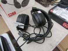 unbranded headphones, untested