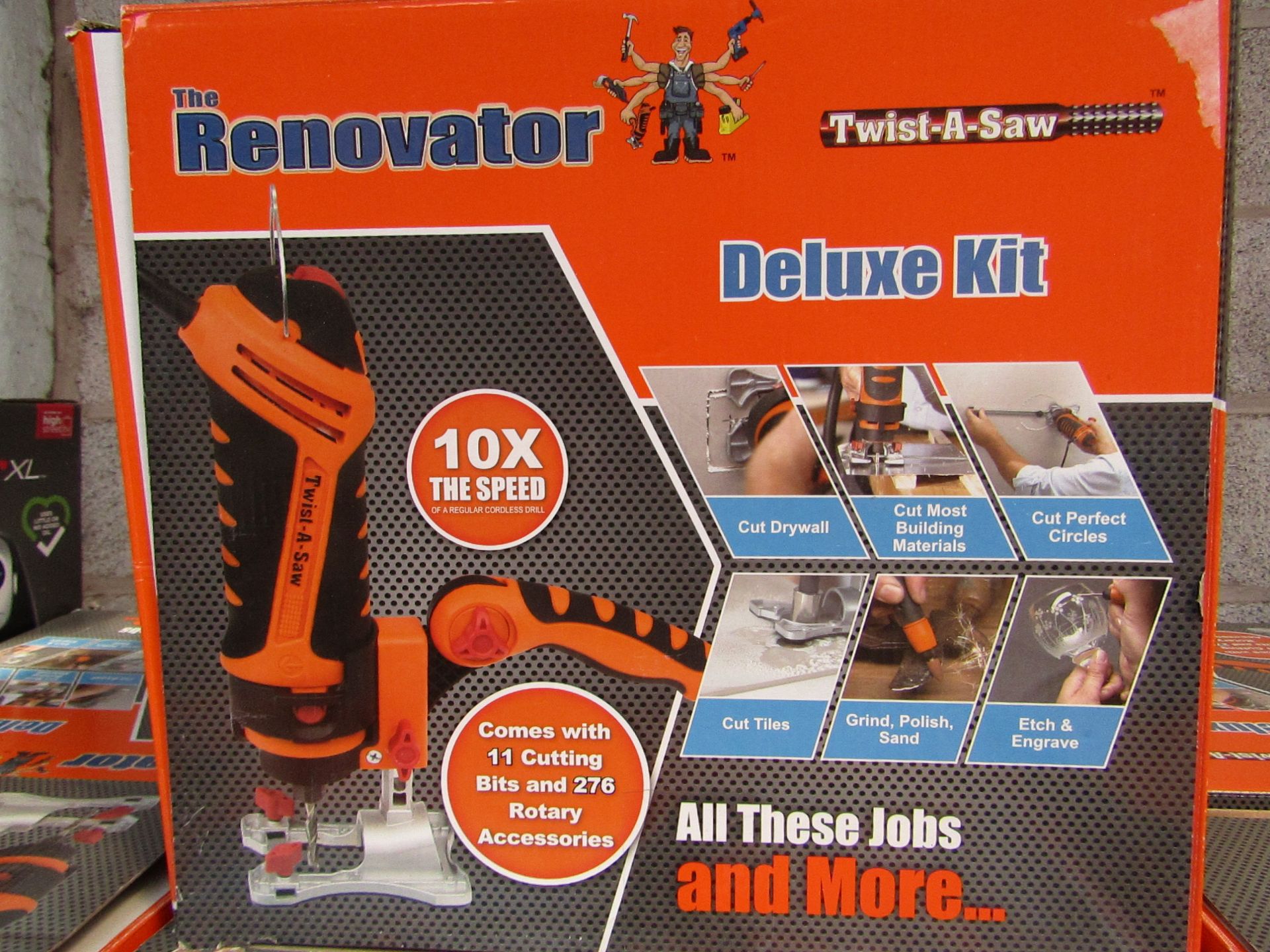 | 1X | RENOVATOR TWIST A SAW WITH ACCESSORY KIT | MAIN UNIT IS TESTED WORKING BUT WE HAVEN'T CHECKED