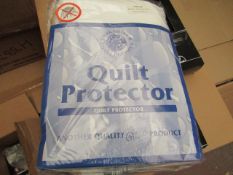 Yorkshire Comfi Classics quilt protector single, new and packaged.