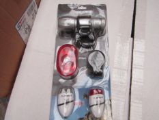 Gear'd LED Bike light set, includes LED front and back lights with front torch and mounts, new