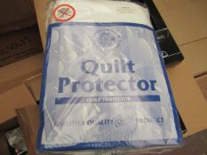 Yorkshire Comfi Classics quilt protector single, new and packaged.