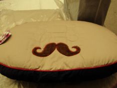 1 x Bobby Dog Bed 75cm x 50cm new with tags see image