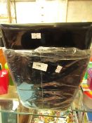 2 x Square Black 24cm x 24 cm Planter Pots no signs of damage