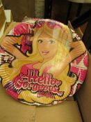 24 x packs of 6 per pack 23cm Barbie Paper Plates. New & Boxed