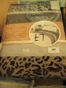 1 x Home Essential Duvet Set Double new & packaged