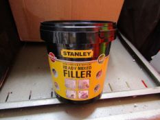 6x 1.2KG tubs of Stanley Multi Purpose ready Mixed Interor and Exterior filler, new