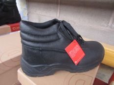 Centek Black Steel Toe Cap Boot size 11 new & boxed