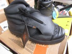 Goliath Foundry steel toe cap safety boots, new and boxed, size 11