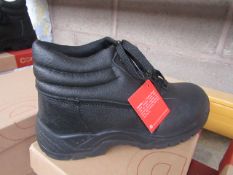 Centek Black Steel Toe Cap Boot size 9 new & boxed