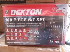 Dektopn 100 piece Bit set, new in carry case