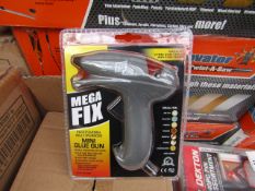 Mega Fix Professional Multi Purpose Mini Glue gun, new and blister packed with 2 glue sticks