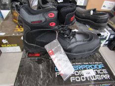 Black rock Advanced qater rproof Steel toes cap safety boots, new and boxed, size 8