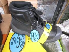 Globe trotter Steel toe cap safety boots new an boxed, size 6