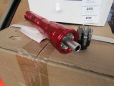 1x Dekton 6 LED ratchet torch with 6 Screw driver Bits in the base, new