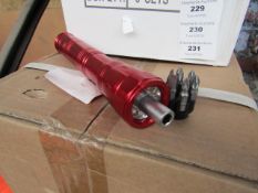 1x Dekton 6 LED ratchet torch with 6 Screw driver Bits in the base, new