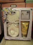 1 x Baylis & Harding Skin Spa Set new & packaged