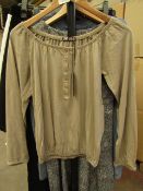 Brave Soul Ladies Khaki Top size S new with tag