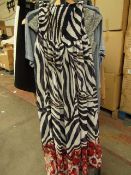 Pia Rossini Resort Wear Maxi Dress size S/M new with tag