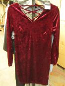 Top Shop Crushed Velvet Maternity Dress size 10 new with tag