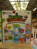 Beaker Creatures Magnification Chamber 10 piece Set. New & Boxed