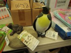 2 items being 1 x Penguin Garden Ornament & 1 x La Hacienda Cast Iron Frog Garden Ornament new