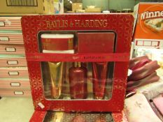 Baylis & Harding Gift Set being Soap, Face Cloth, Shower Gel, Body Wash, & Moisturiser new in