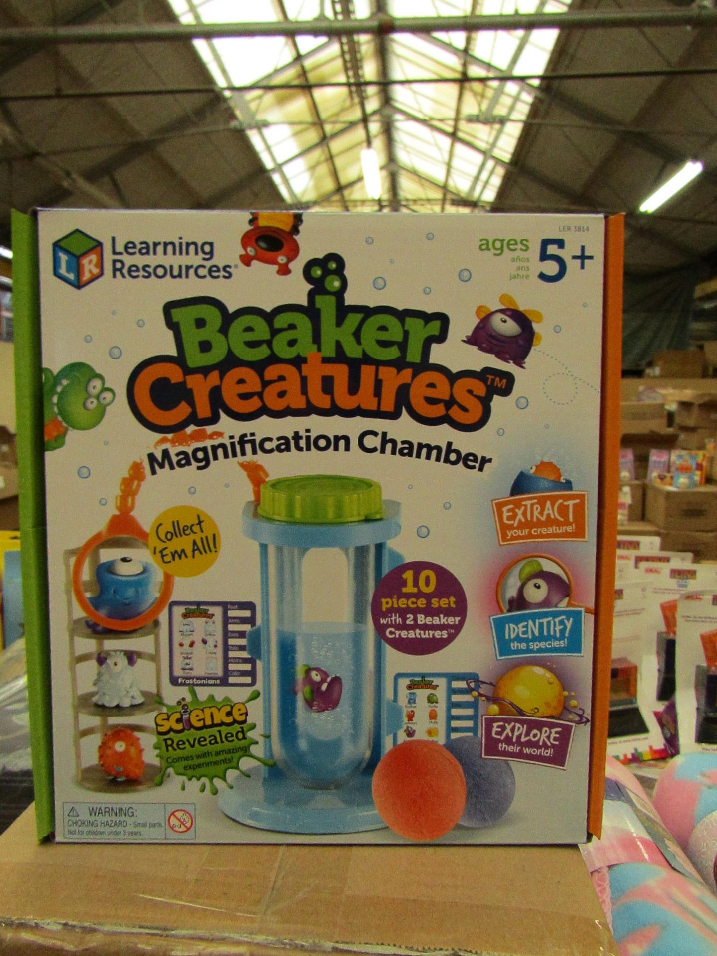 Beaker Creatures Magnification Chamber 10 piece Set. New & Boxed