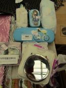 9 items being 4 x Santoro Pocket Mirrors in cases new with tags 2 x Santoro Glasses Cases new with