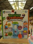 Beaker Creatures Magnification Chamber 10 piece Set. New & Boxed