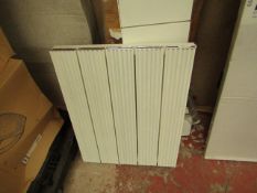 Carisa 4 column white radiator, unchecked.