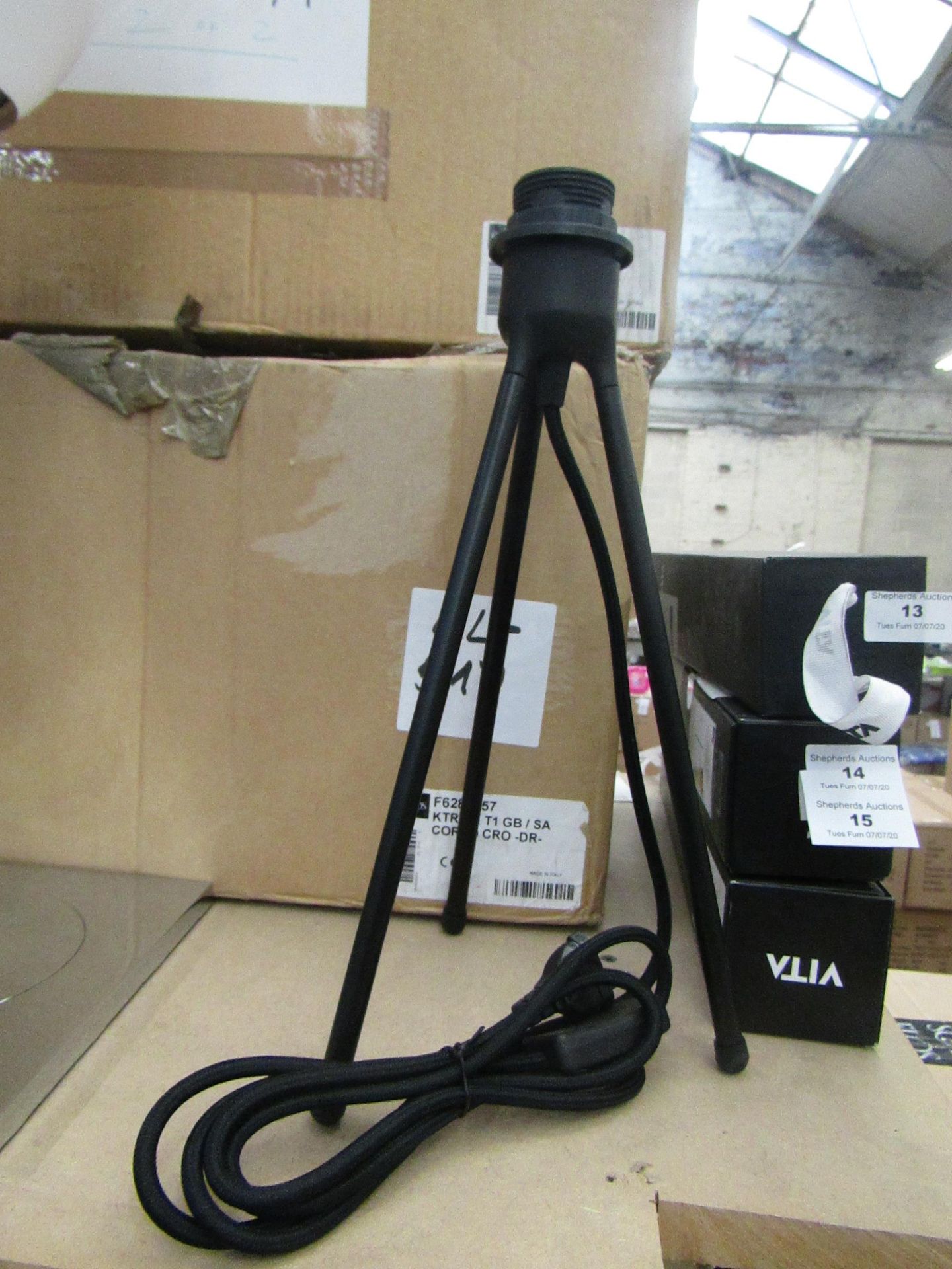 | 1X | VITA TRIPOD LAMP IN BLACK | UNTESTED BUT LOOKS UNUSED (NO GUARANTEE), BOXED | RRP £31.20 |