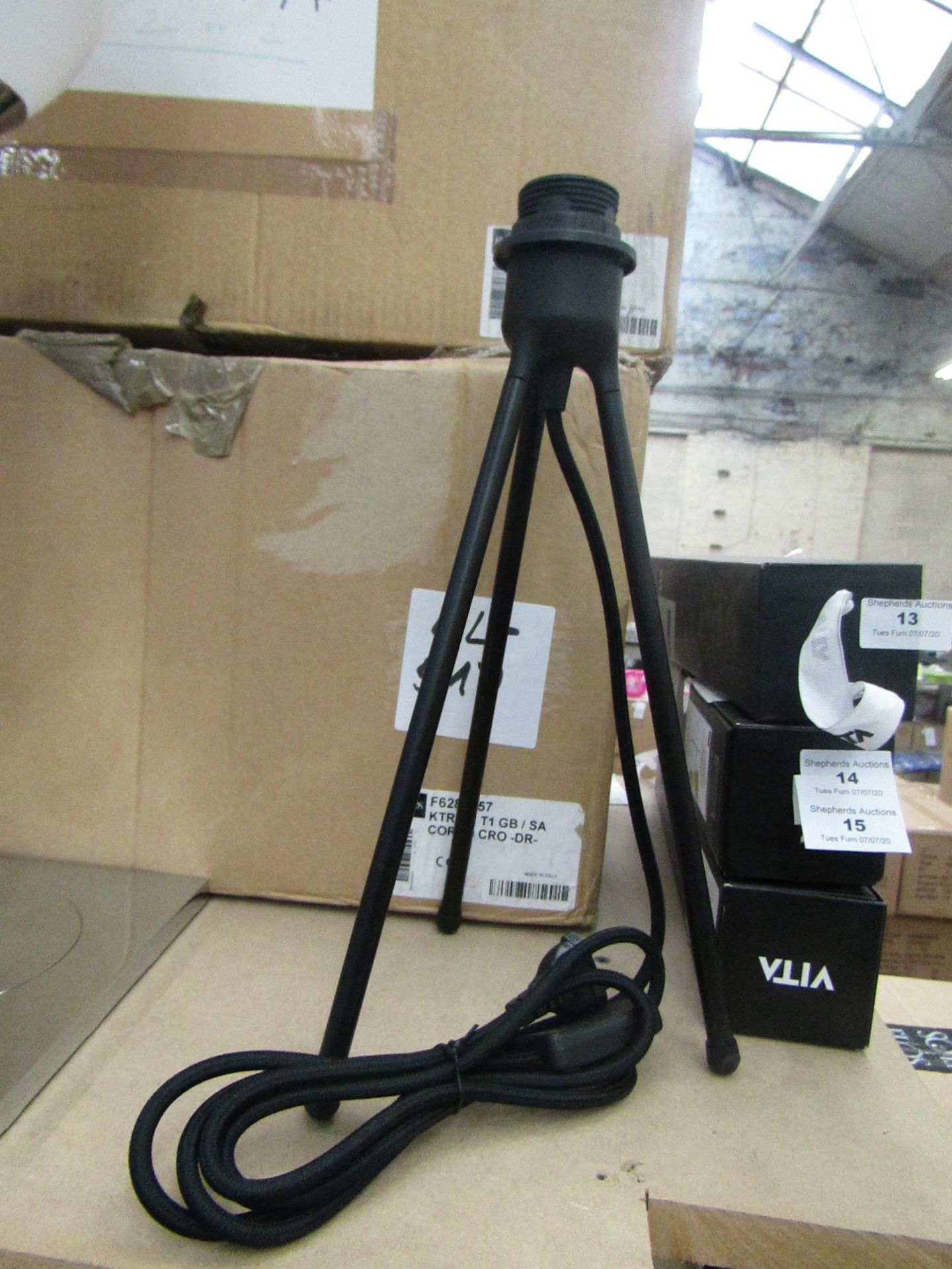 | 1X | VITA TRIPOD LAMP IN BLACK | UNTESTED BUT LOOKS UNUSED (NO GUARANTEE), BOXED | RRP £31.20 |