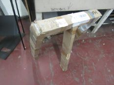 | 1X | HAY LOOP STAND FRAME | UNCHECKED (NO GUARANTEE), BOXED | RRP £140.00 |